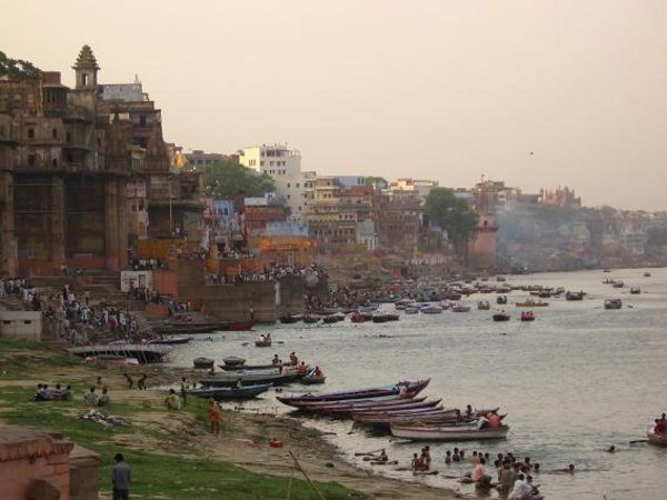 Varanasi a la brunante