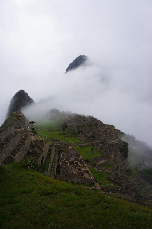 Machu Picchu sous la brume