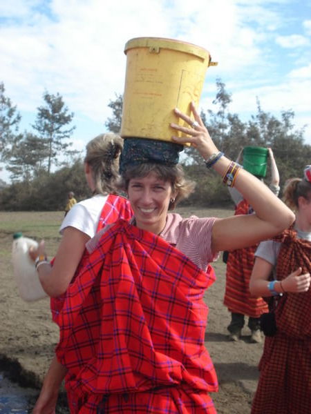 Assisting the Maasai Women 