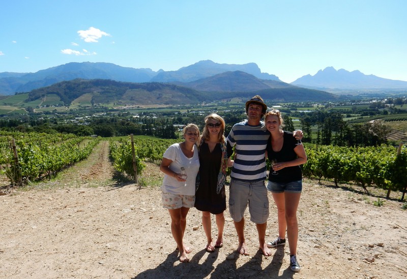 Adèle, Florence, Maxime and Hélène with the amazing view in Frenchhoek