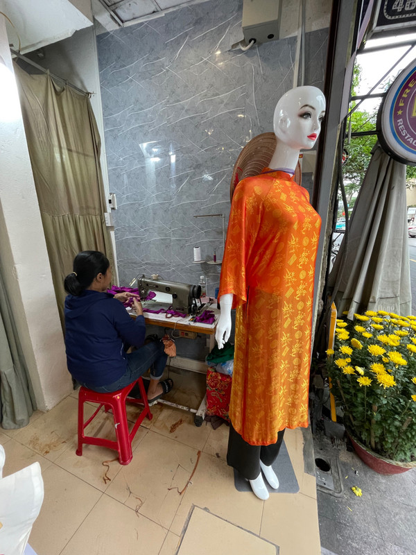 Robe traditionnelle vietnamienne en soie 100%