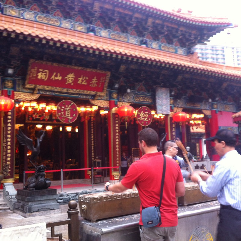Prière au temple Wong Tai Sin
