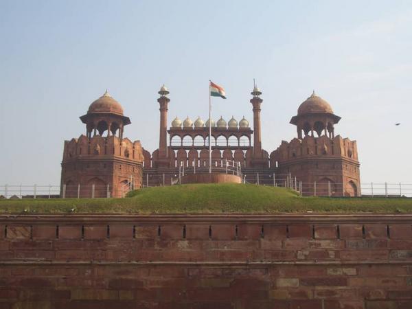 the monumental red fort