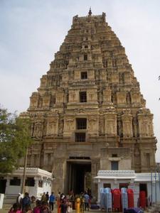 temple in the heart of hampi