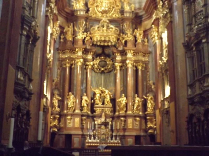 the alter of the abby church - all gold!