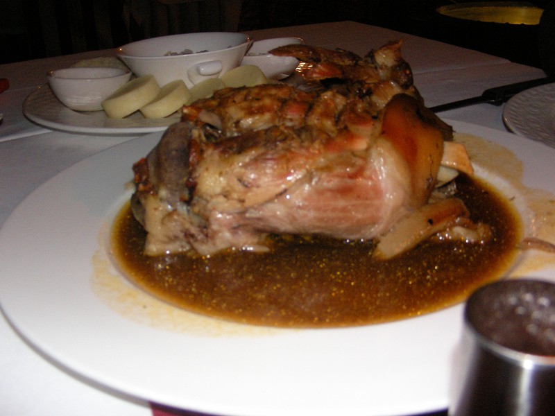 Pork knee joint for two