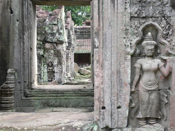 Preah Khan sculptures