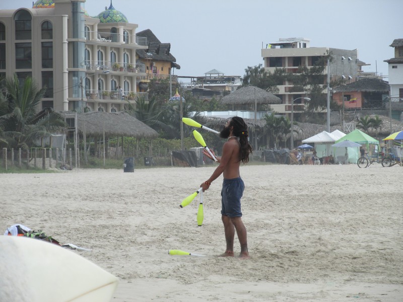 Beach juggler