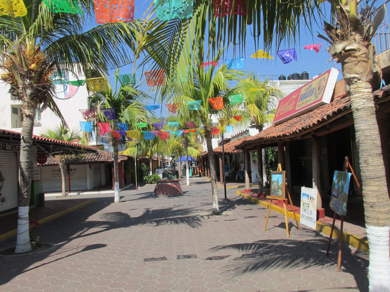 Zihuatanejo Street Scene