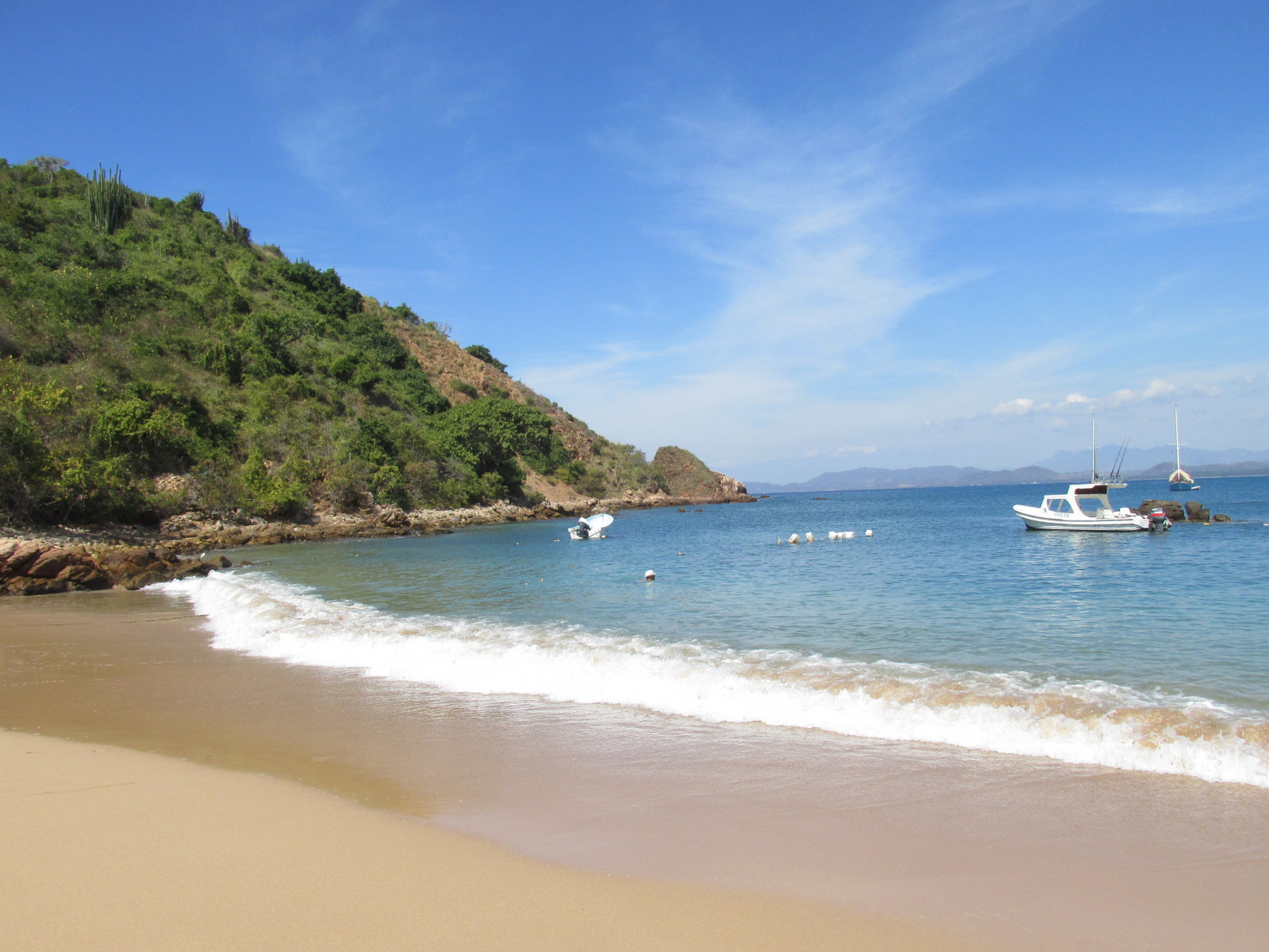 Isla Ixtapa (Playa Coral) Photo