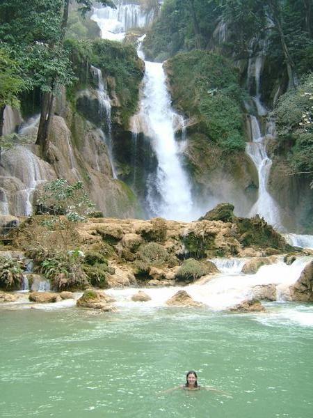 Tat Kuang Si waterfalls