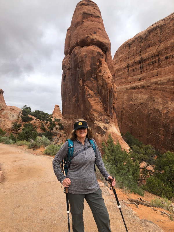 Hiking to Delicate Arch
