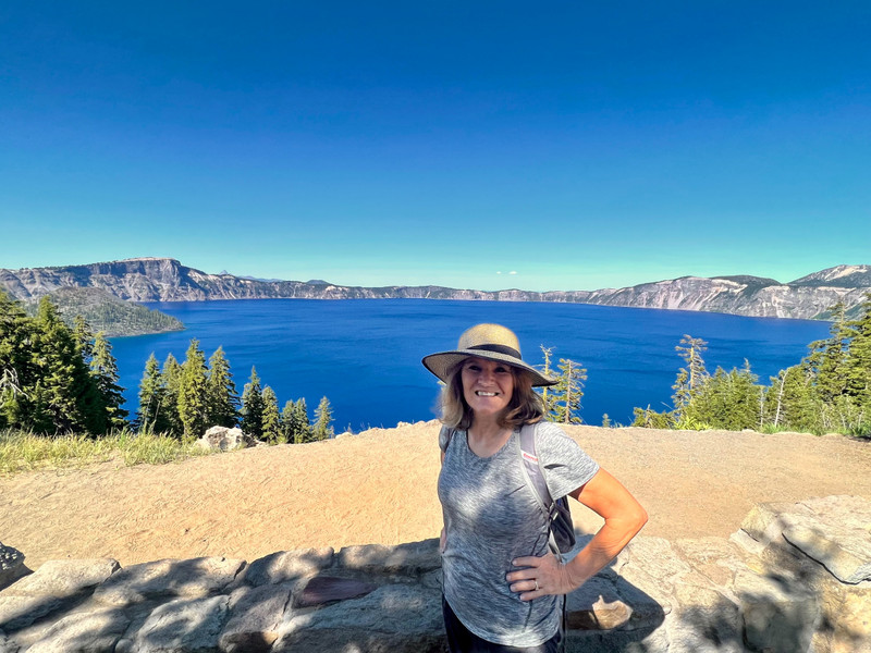 Hike around Crater Lake