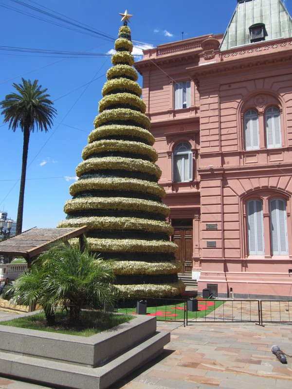 The Christmas tree at the Presidential Palace