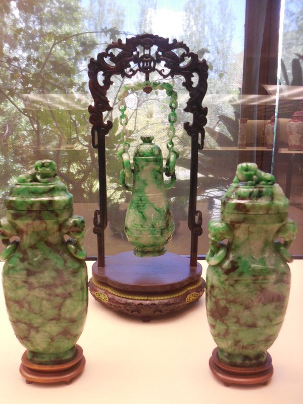 Jade containers