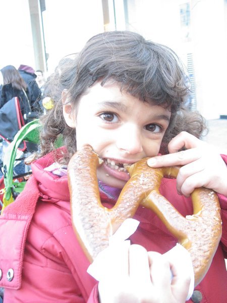 please, moomy, a giant pretzel?