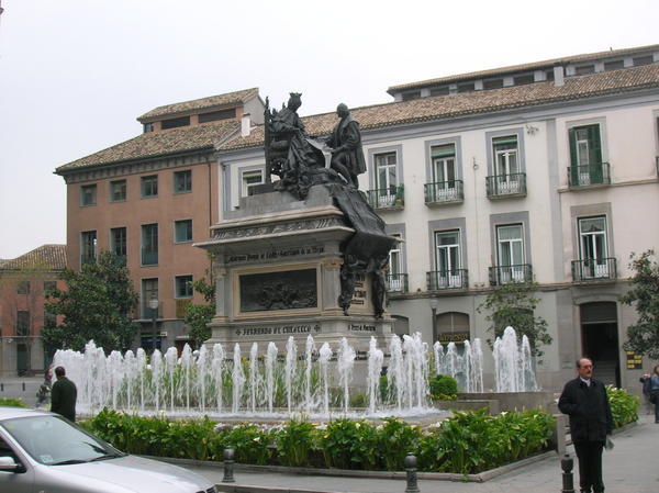 Statue of Isabella and Columbus