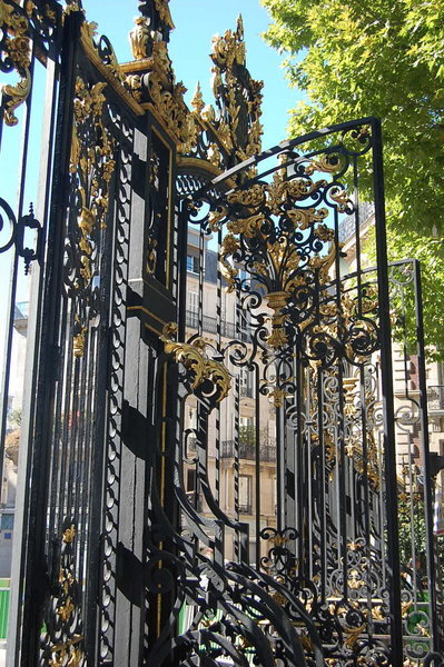 The gates of Park Monceau