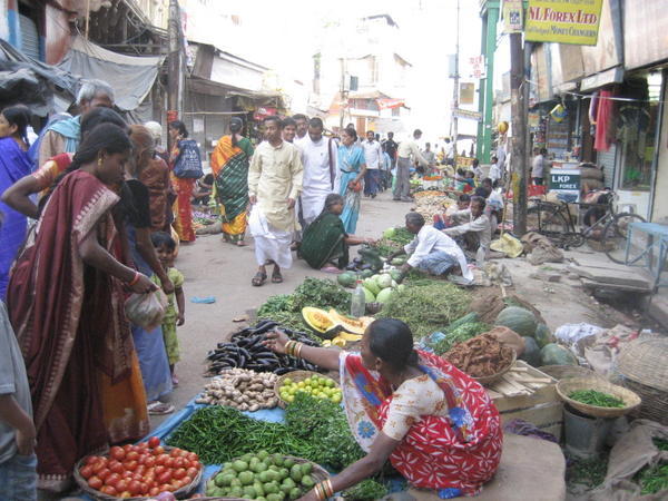Market by the main ghat
