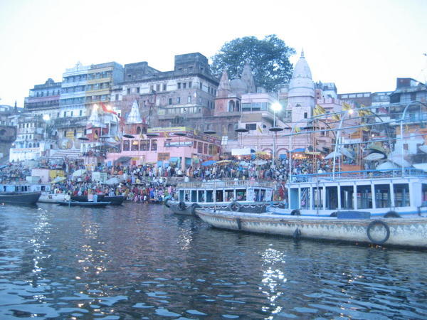 Early morning on the Ganga 2