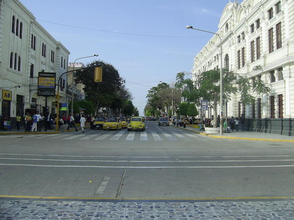 Around the Plaza de Armas