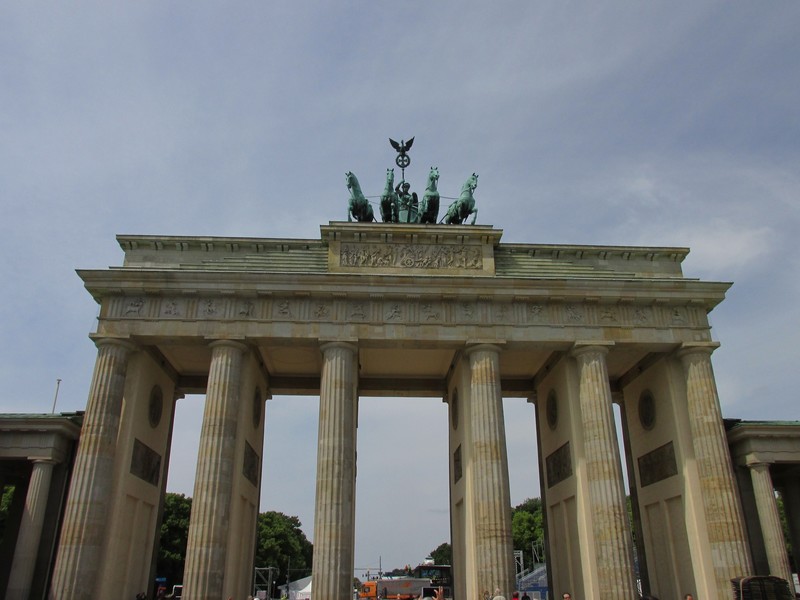 On the third attempt we finally got to see the Brandenburg Gate.