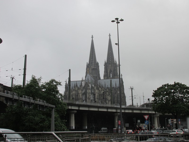 View of Köln Cathedral from the riverside.