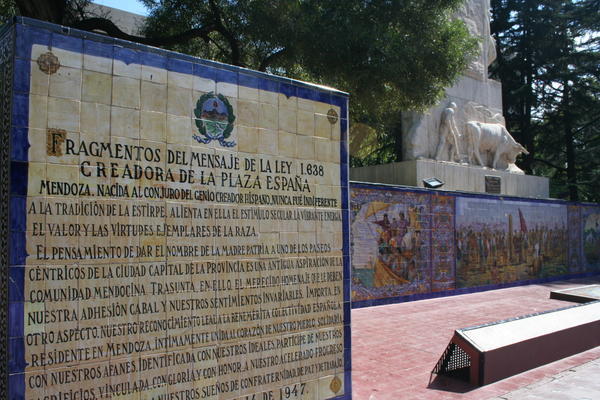 Mendoza´s Plaza España