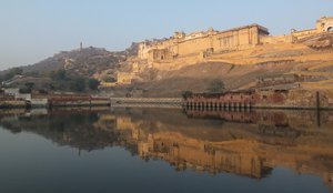 Amber fort (distance)