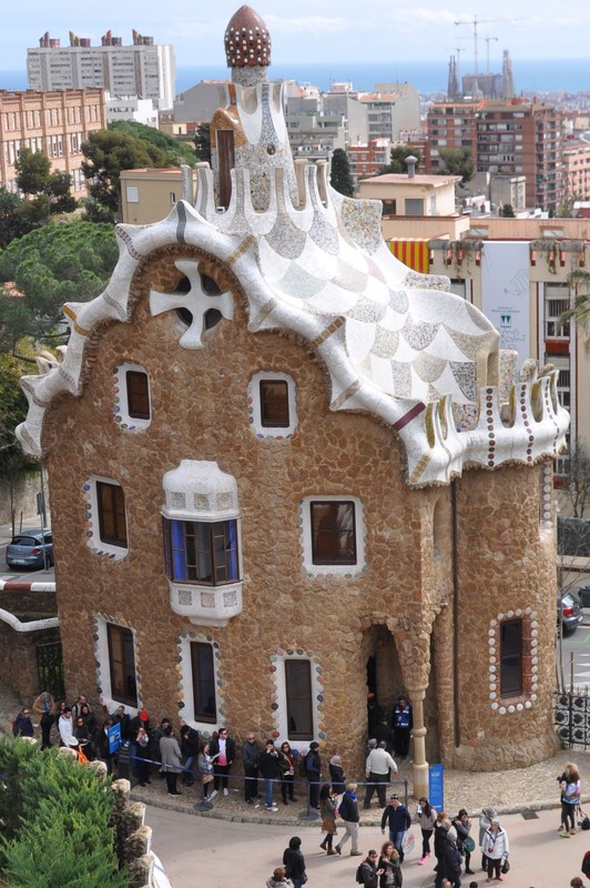 Porter's Lodge Guell Park