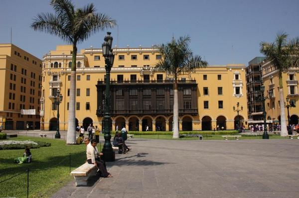 Plaza Mayor -- Lima