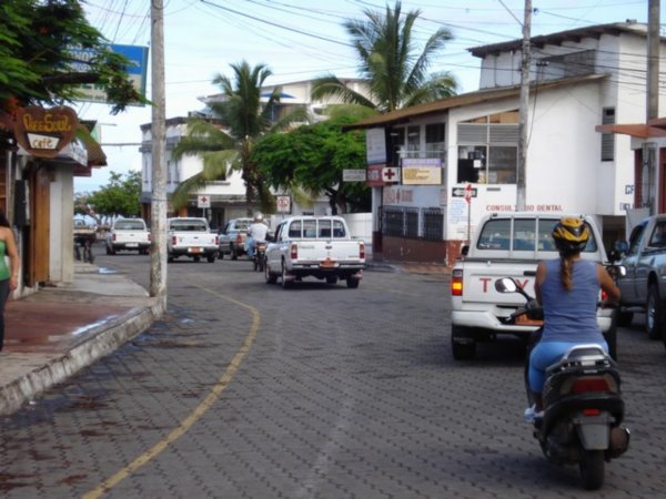 All the taxis in galapagos are pick-ups...cool!