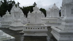Relic Burials at Wat Suan Doak