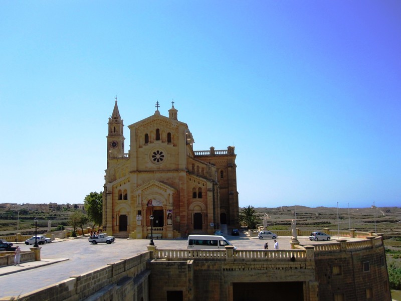 Ta' Pinu Church, Gharb