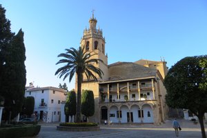 Kosciolem Iglesia de Santa Maria la Mayor, Ronda
