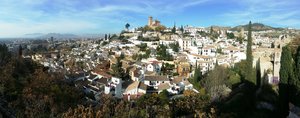 Widok z Palacio Dar al-Horra, Granada