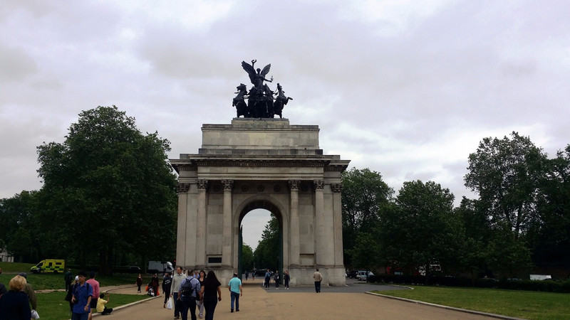 The Jubilee Greenway Walk from Buckingham Palace to Little Venice - part I