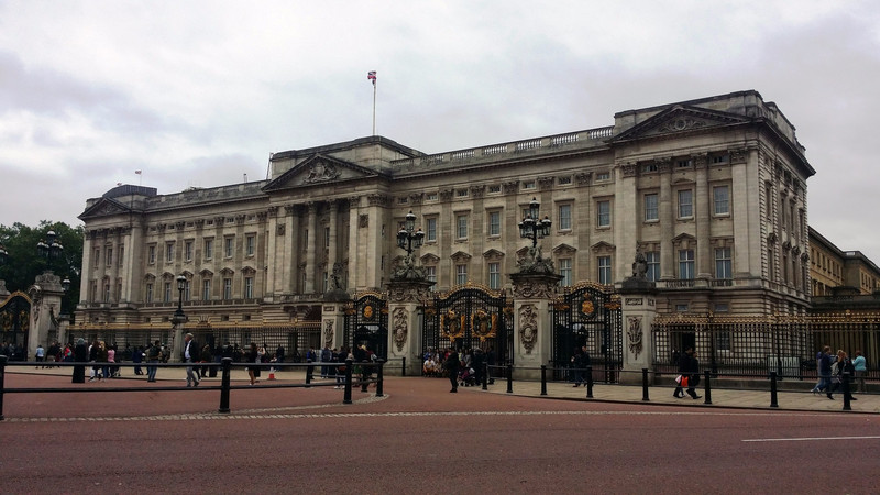 The Jubilee Greenway Walk from Buckingham Palace to Little Venice - part I