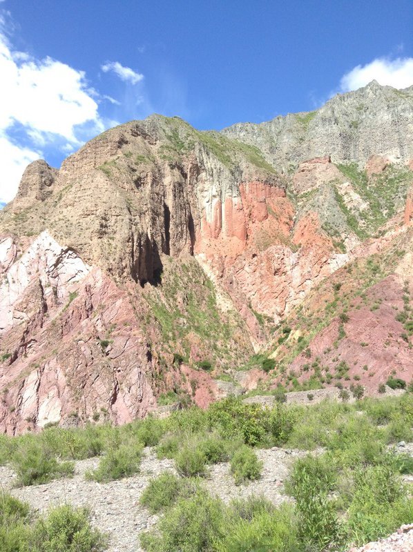 Quebrada de Humahuaca y la montañas de colores