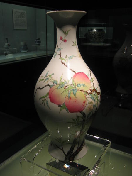 Ming Vase, Shanghai Musuem