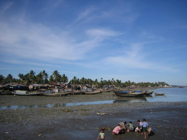 fisherman's village, Sittwe