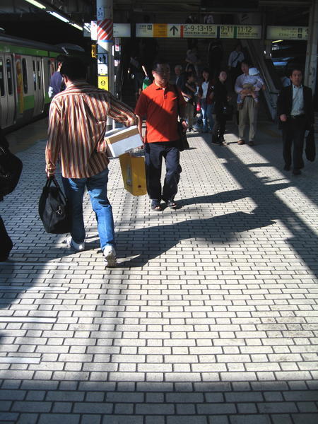 midday sunshine, Ueno Station