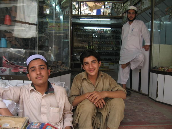 shopkeepers, Peshawar