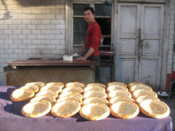 a strangely sexy baker, Kashgar