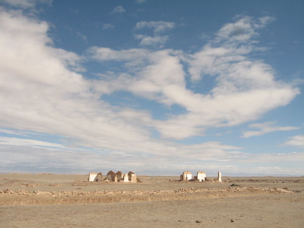 ghost town, Dunhuang - Golmud bus ride