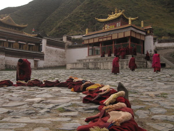 evening ceremony, Xiahe