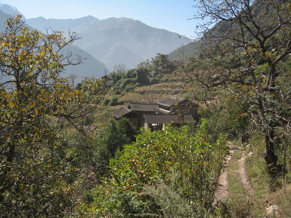 typical Naxi homestead, Tiger Leaping Gorge Trek