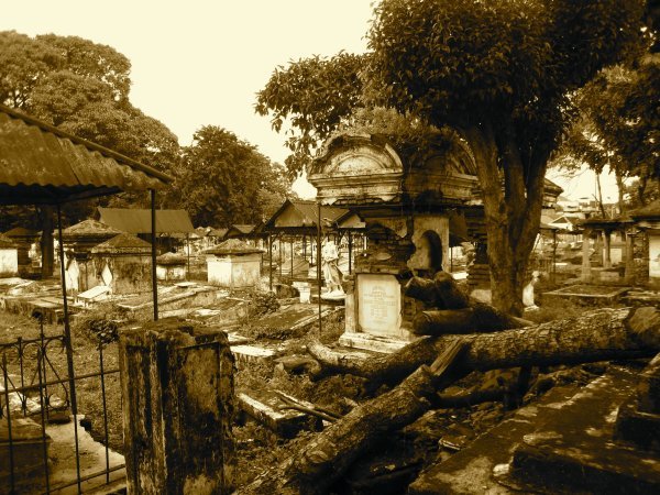Peneleh Dutch Cemetery