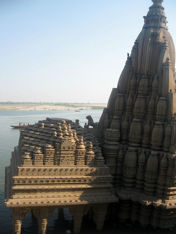 Interesting Temple along Ganges