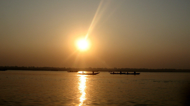 Dawn Tourist Boats